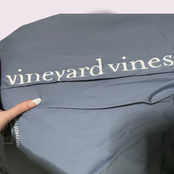 Vineyard Vines Hoodie - Picture 3 of 4